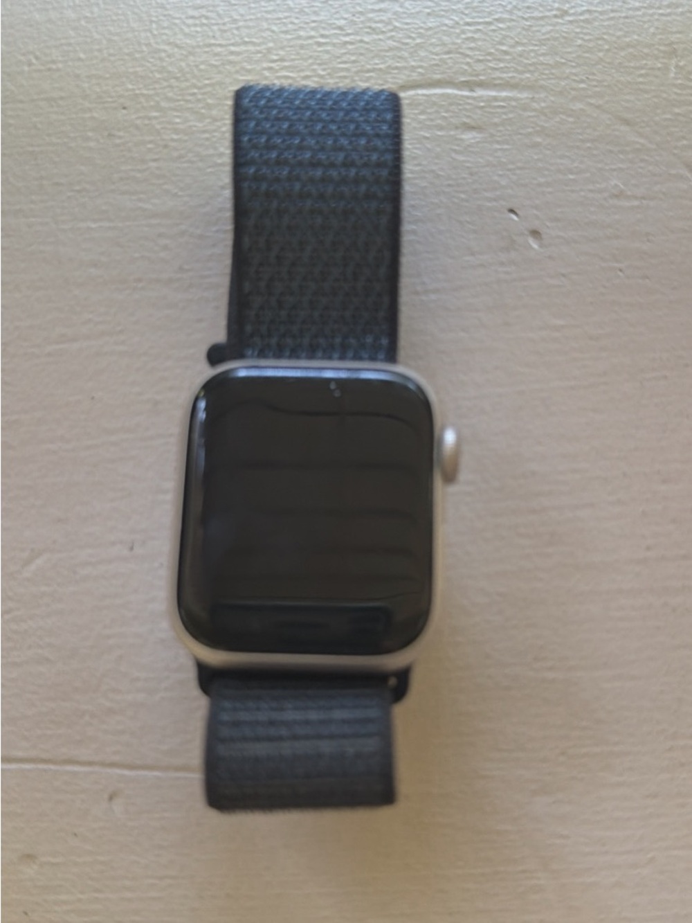 Apple Watch SE (2nd Generation) GPS + Cellular with Navy nylon Sport Loop Band